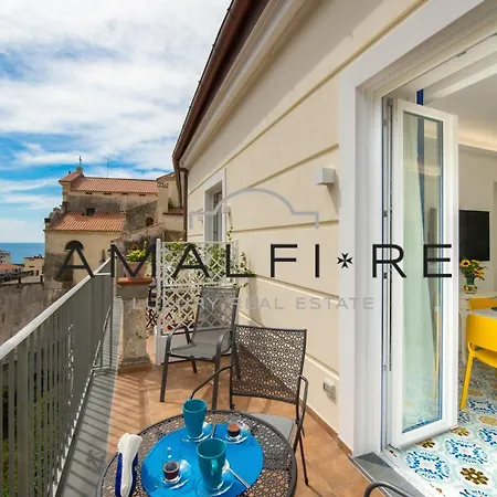 Casa Donna Linda * Майори